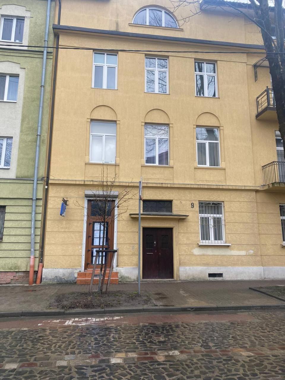 Апартаменти На Вулиці Антоновича 利沃夫 外观 照片